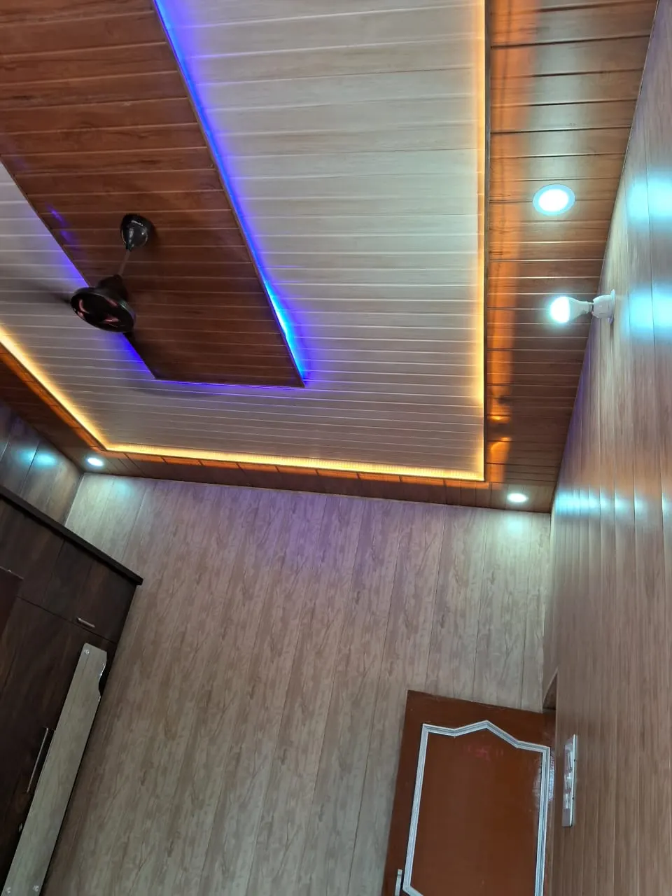 Custom TV unit with hidden LED backlight Custom TV unit with hidden LED backlight