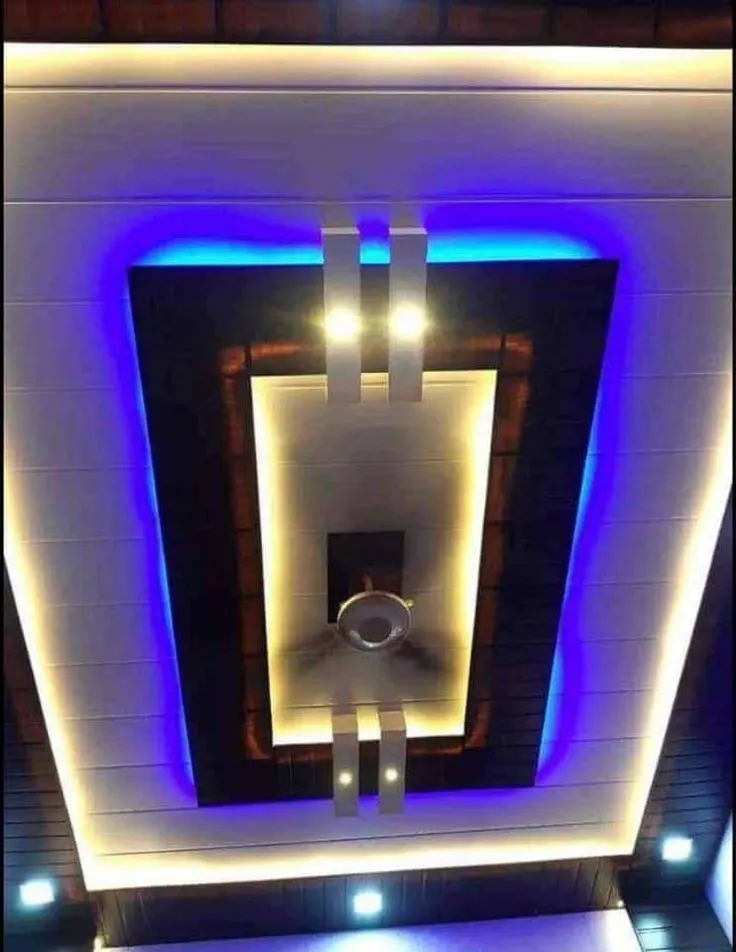 Grid ceiling installation in an office floor Grid ceiling installation in an office floor